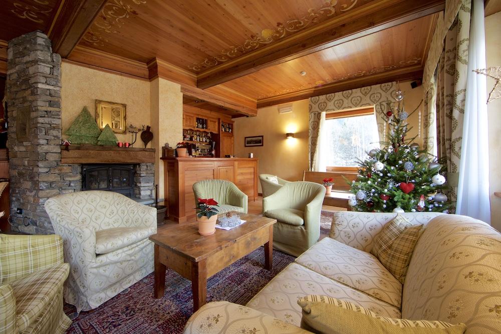 Hotel Croux Courmayeur Exterior foto